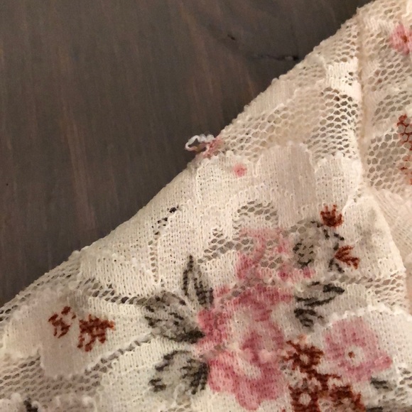 Finn & Clover peplum top - Picture 7 of 7